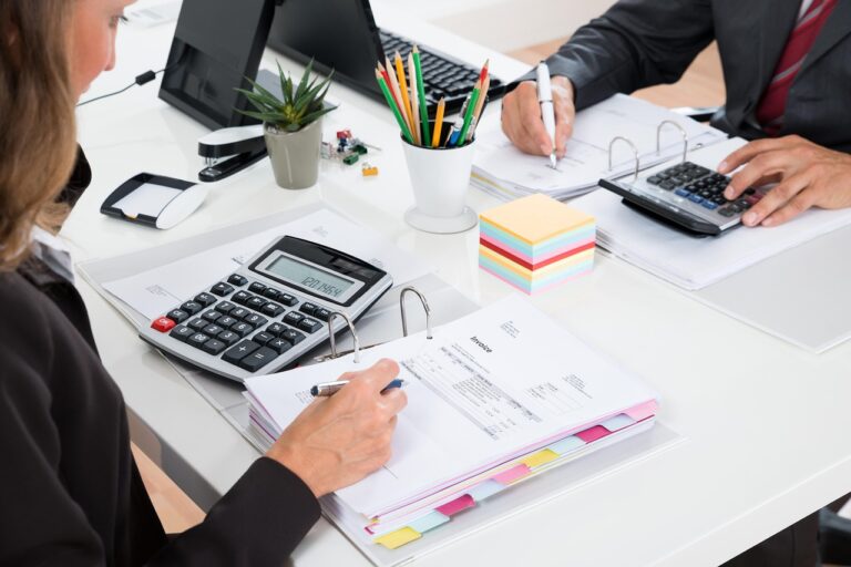 De l’expertise comptable à l’audit légal : quel parcours pour évoluer dans la profession ?